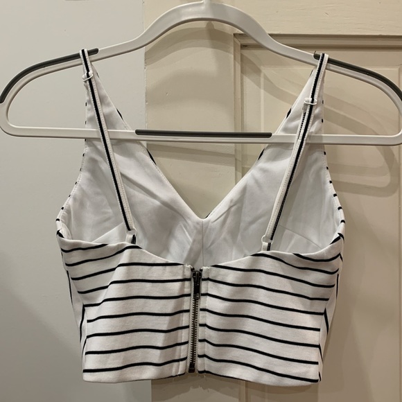 LF White crop top with black stripes - Picture 2 of 6